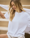 woman wearing cotton tee