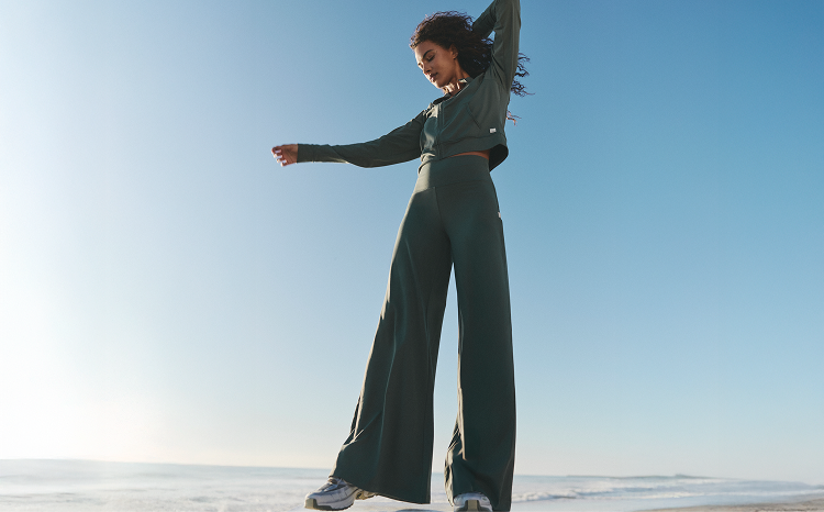 woman wearing dreamknit