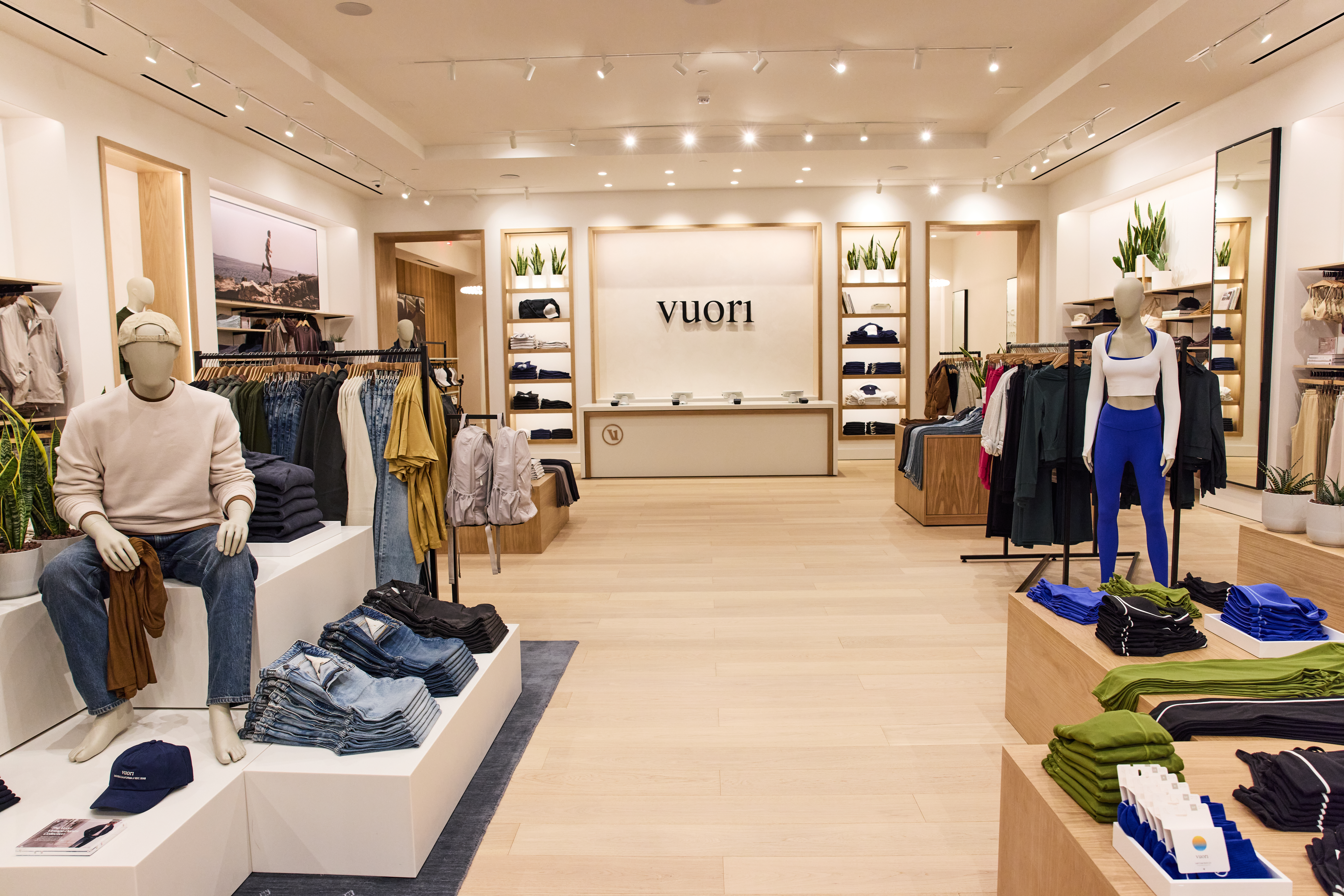 Vuori Burlington Mall
