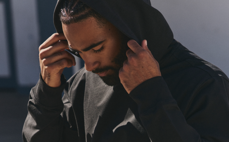 man wearing vuori dreamknit