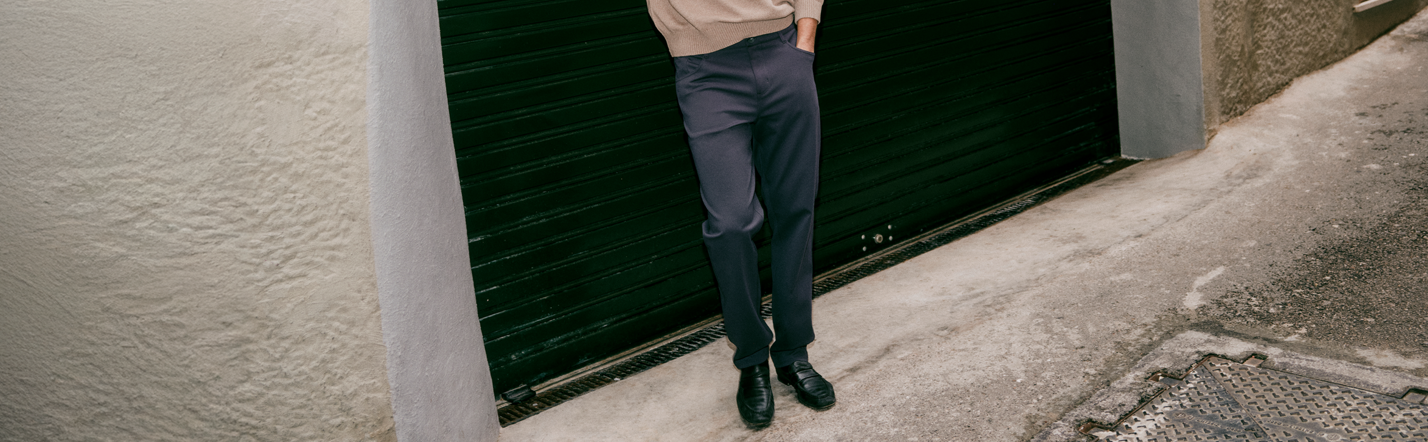 man wearing vuori meta
