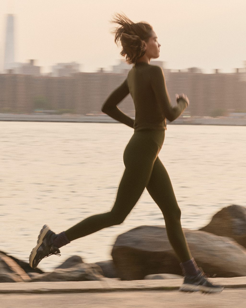 woman in chilled out legging