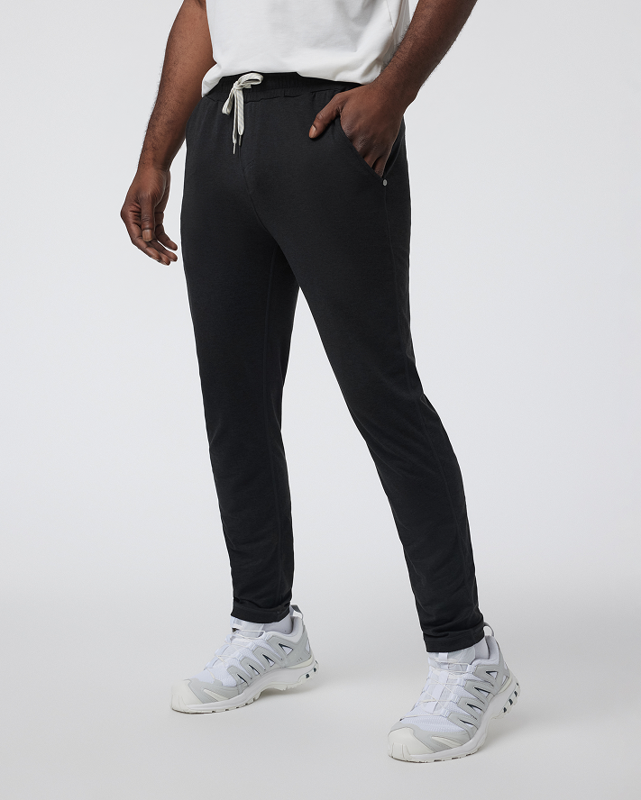 Model wearing the Vuori Ponto Performance Pant