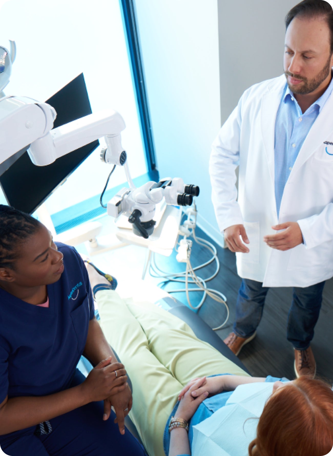 8 signs that you may need dental implants