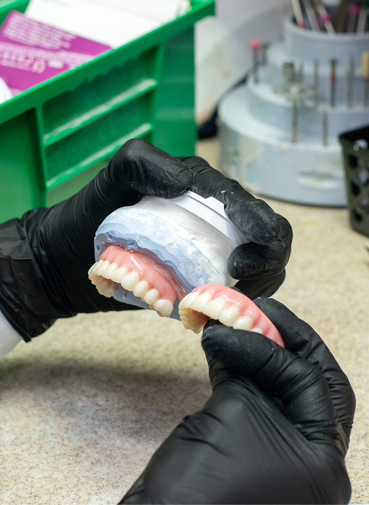 Same-Day dental implants in Dallas: What teeth in a day really means
