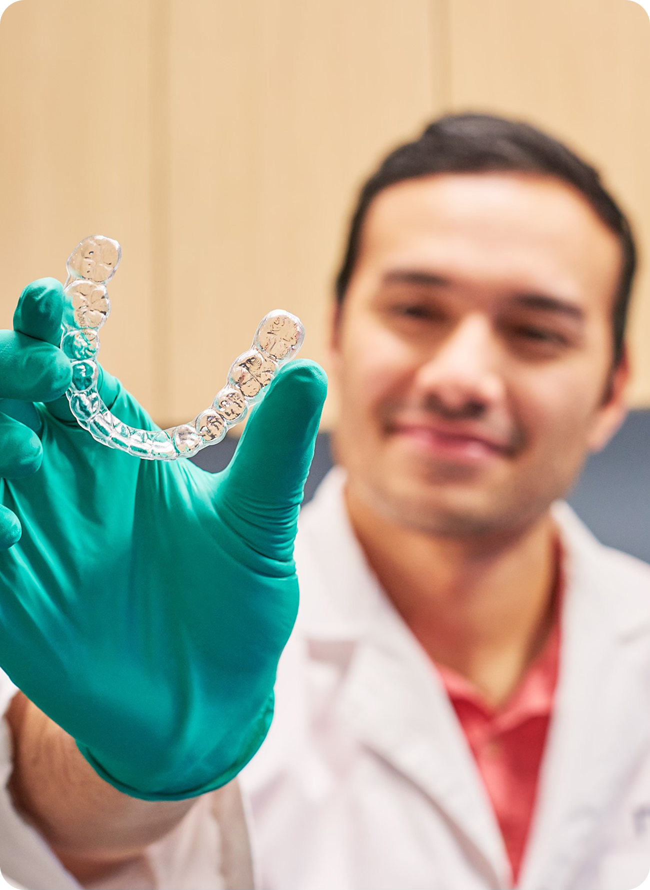Clear Aligners vs. Braces: What I Recommend as an Orthodontist