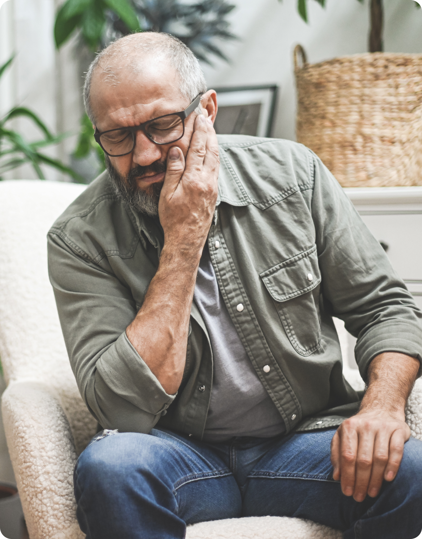 Toothache Relief: Causes and Treatment Guide