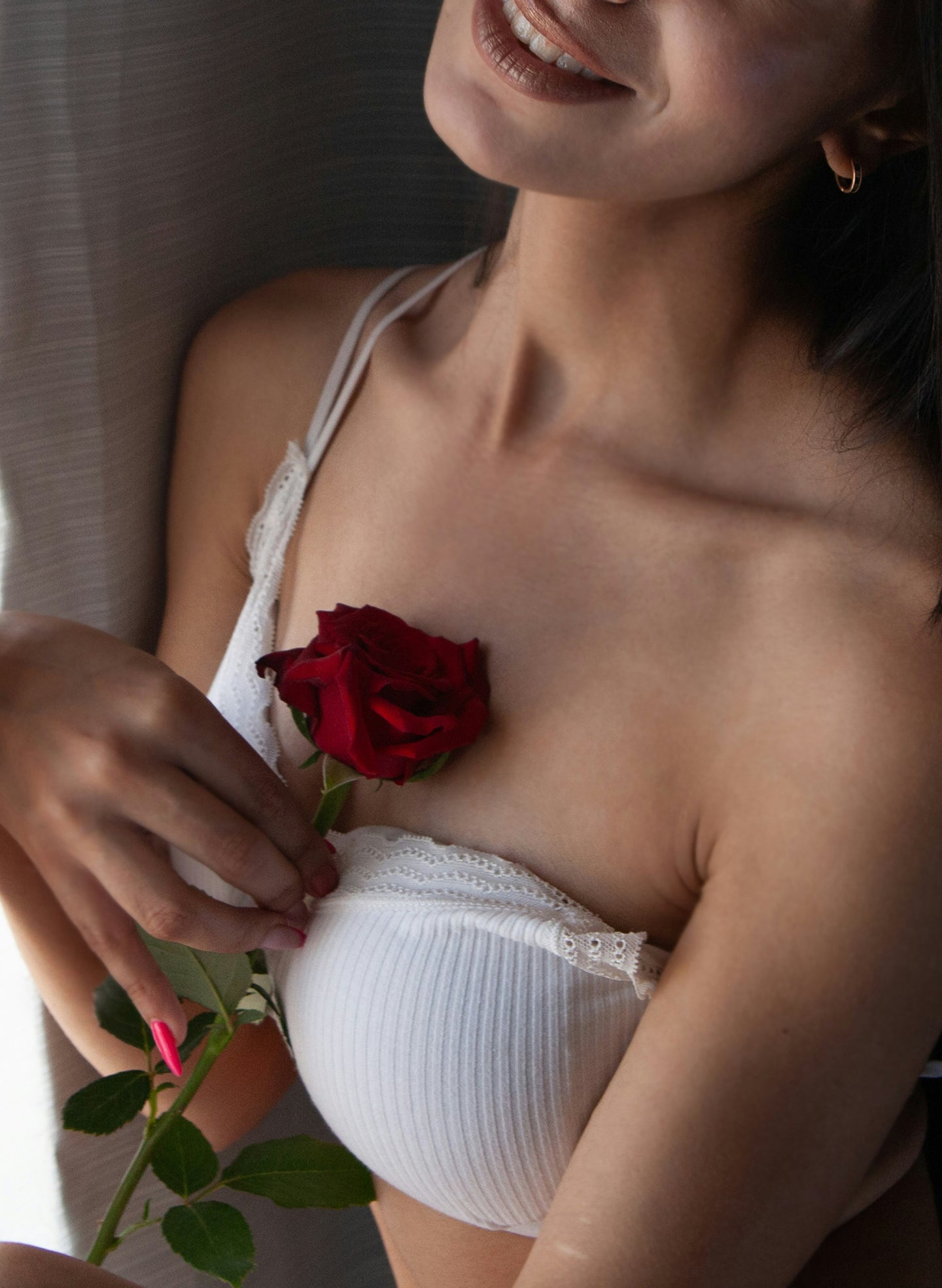 Dental implants and dating: Regain your confidence this Valentine’s Day