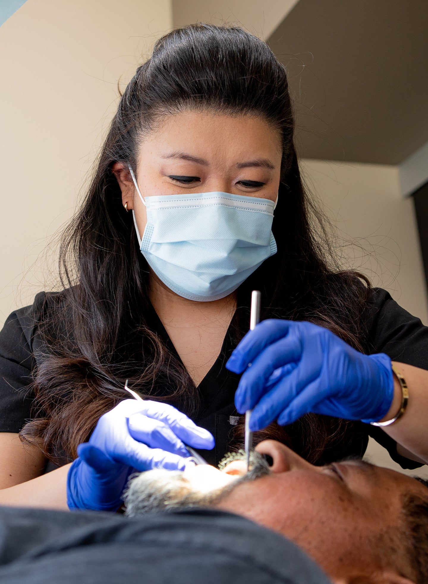 Can I get a tooth pulled and a dental implant the same day?