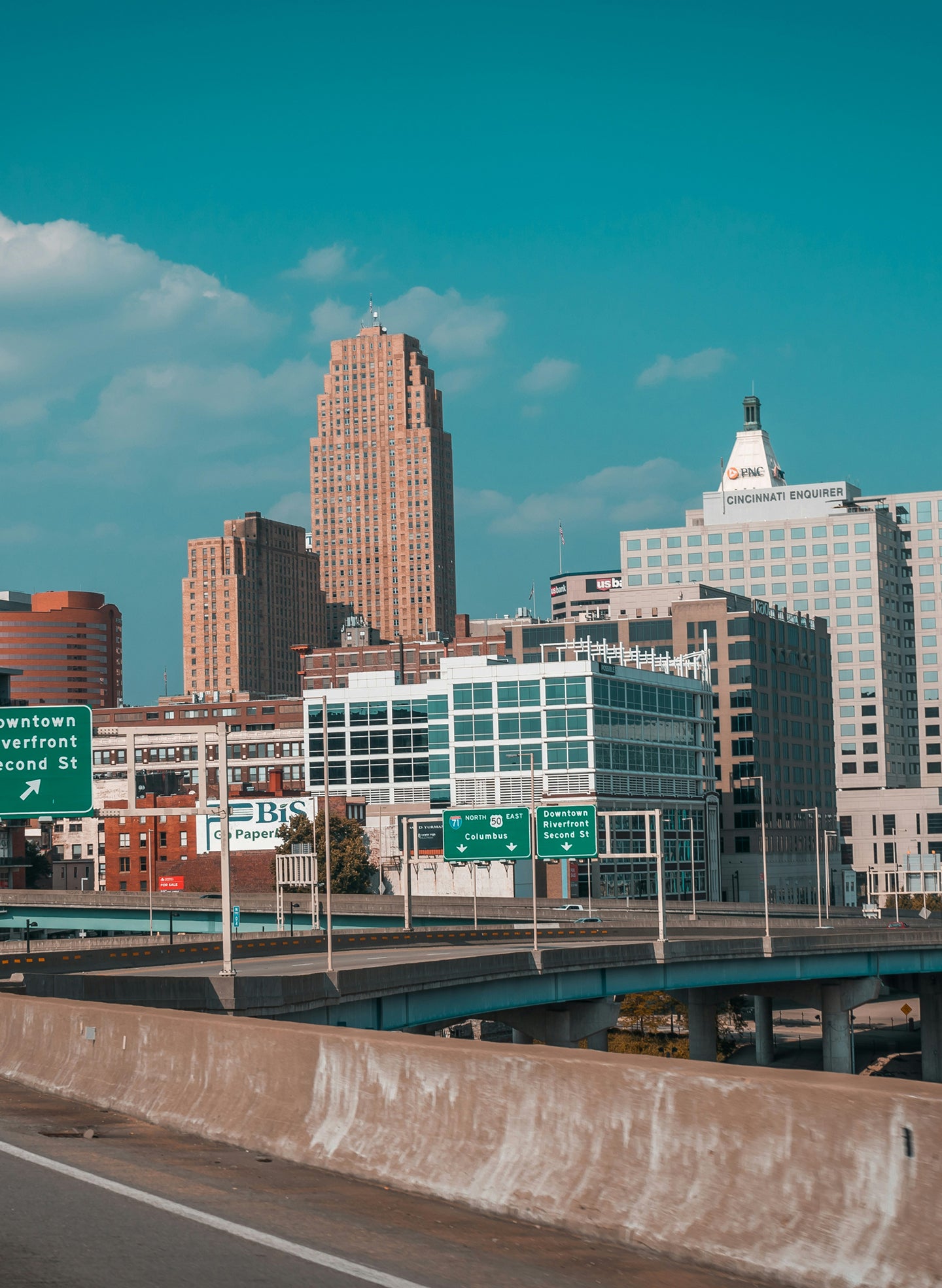 Dental implant specialist in Cincinnati—who to see, what each provider does, & what to ask