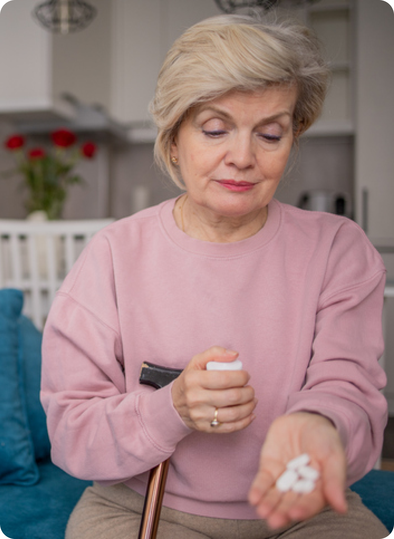 Can antibiotics cure a toothache without seeing a dentist?