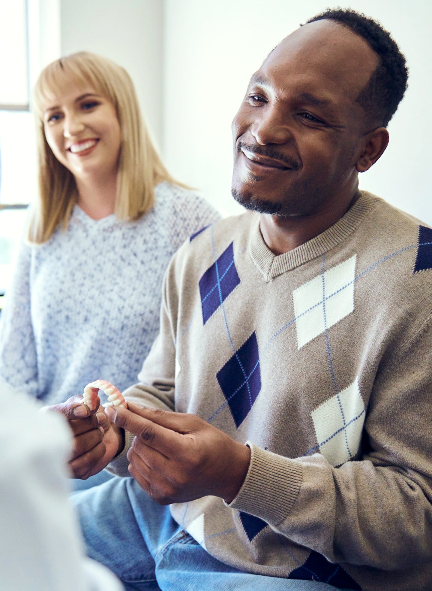 Full mouth dental implants or single tooth implants: What’s right for you? 