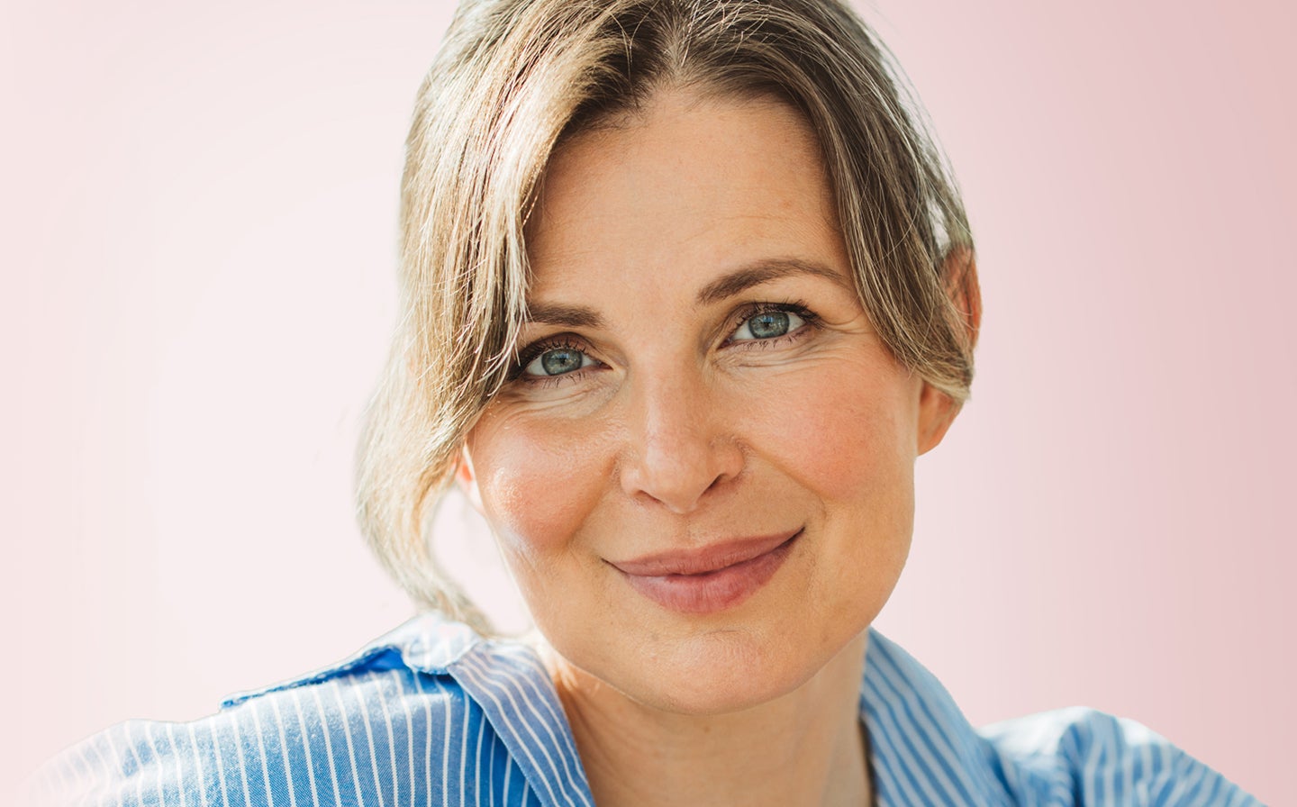 Smiling woman's portrait
