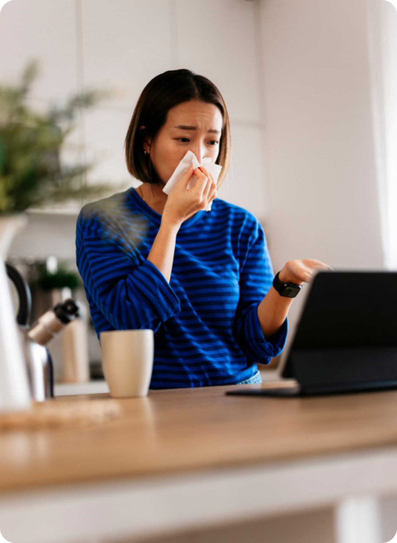Why does my tooth hurt when I sneeze?