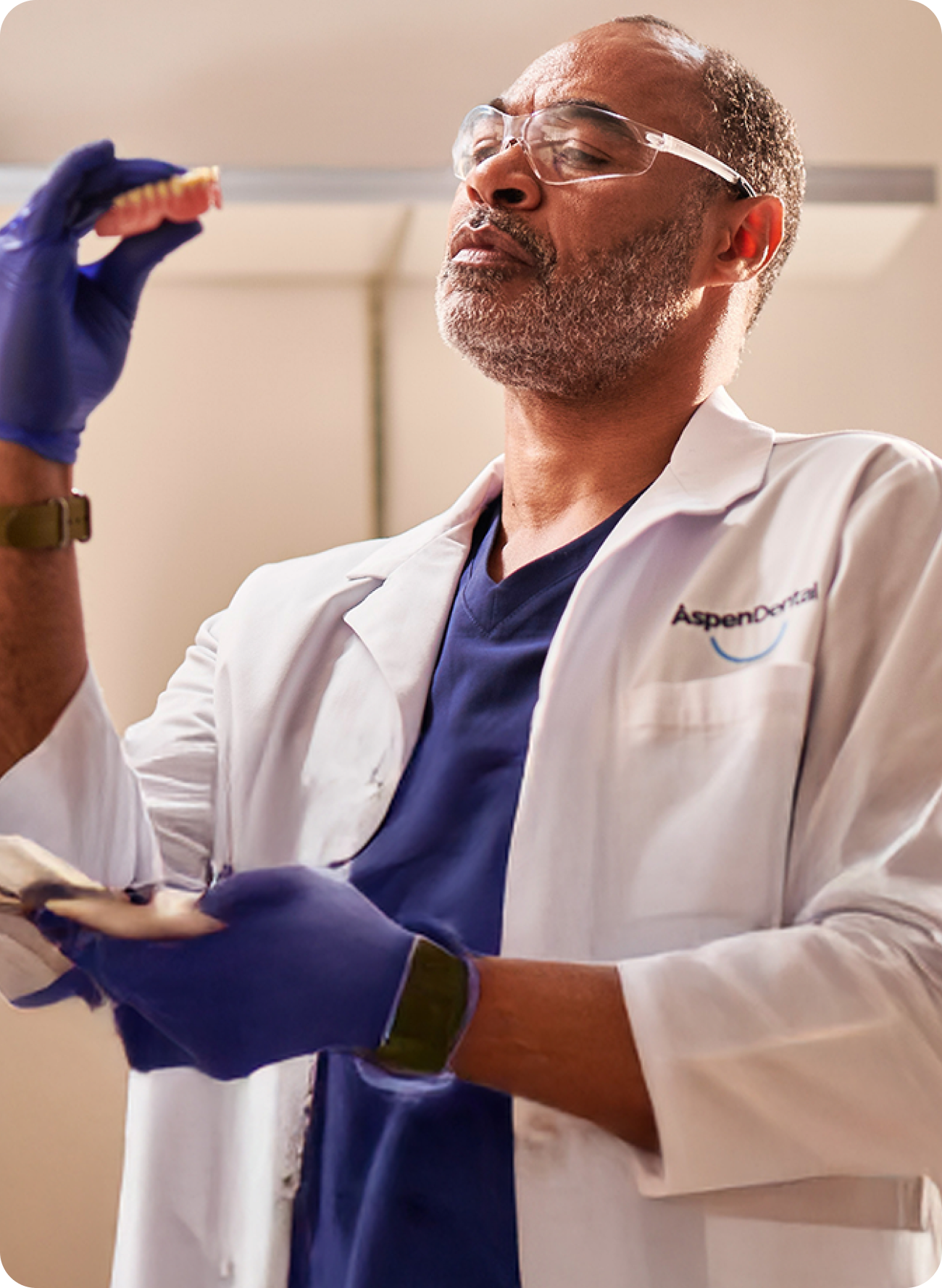 Denture repair kit alternatives: why you should choose professional repair