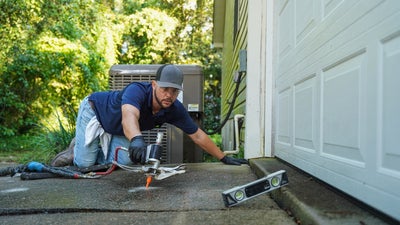 worker injecting polyrenewal