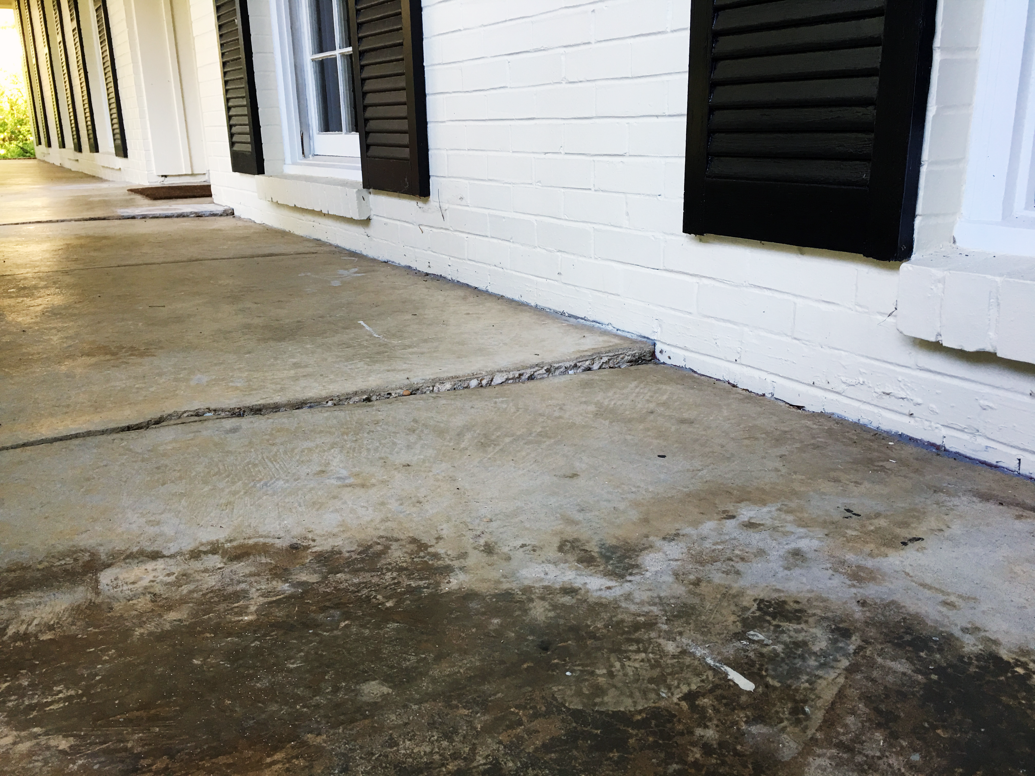 Concrete Patio Repair Houston San Antonio Dallas Austin   Concrete Patio   Looking Left   Before 