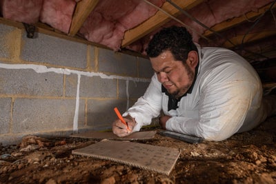 sealed crawl space foundation cracks