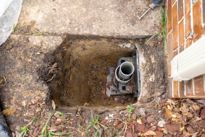 Push pier attached to a home.