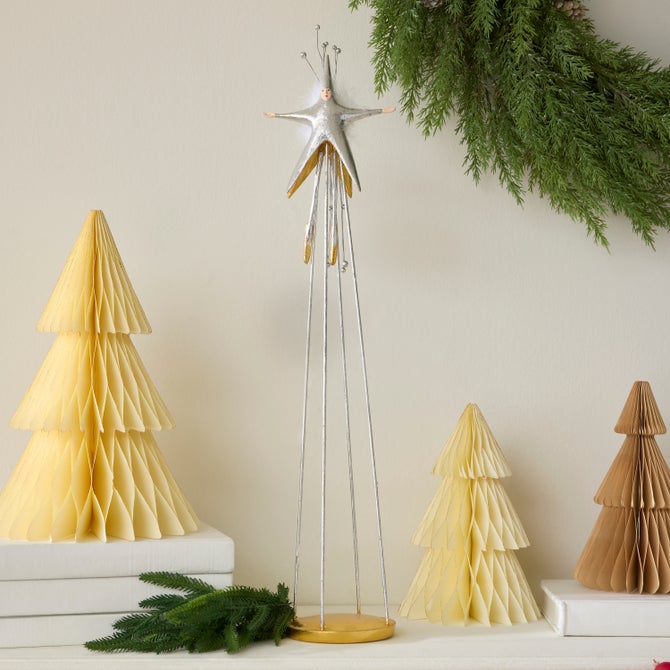 Patience Brewster Nativity Star on High Figure image number 1