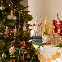 Patience Brewster Dash Away Dashing Santa Ornament