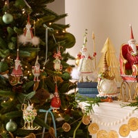 Patience Brewster Dash Away Nicholas Santa Ornament