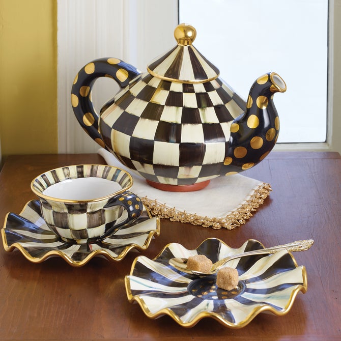 Courtly Check Ceramic Teapot image number 8