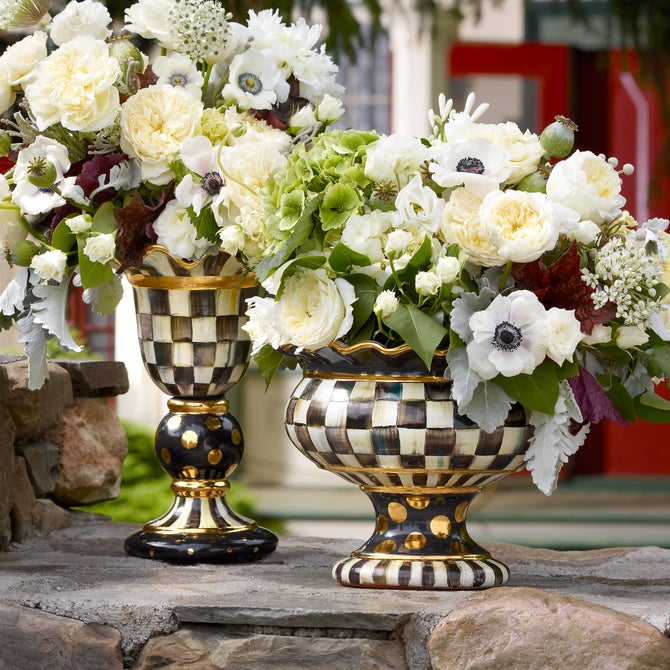 Courtly Check Stately Vase image number 7