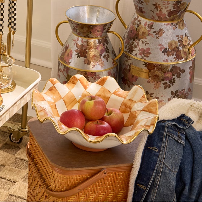 Ginger Check Medium Ceramic Fluted Serving Bowl image number 4