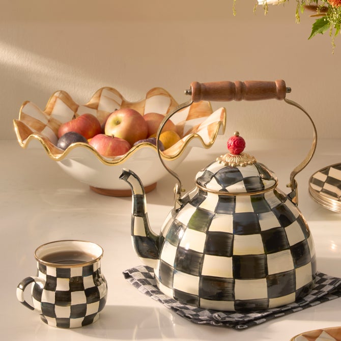 Ginger Check Medium Ceramic Fluted Serving Bowl image number 3