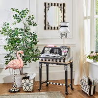 Pretty As A Bow Table Lamp