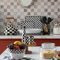 Courtly Check Everyday Large Oval Baker