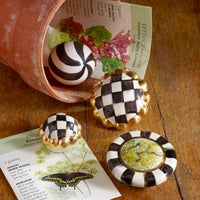 Courtly Check Round Knob