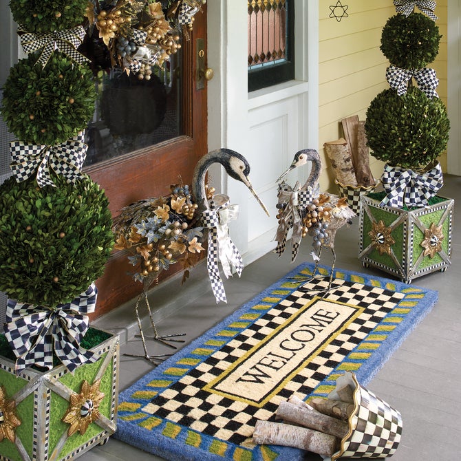 Courtly Check 8" Ceramic Garden Pot image number 7