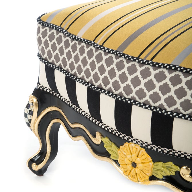 Queen Bee Ottoman image number 4