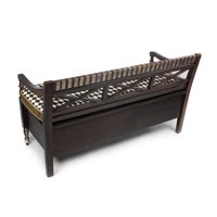 Vendage Bench