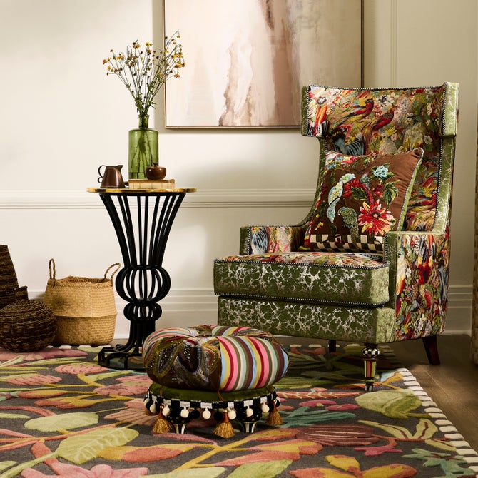 Courtly Check Pedestal Accent Table image number 3