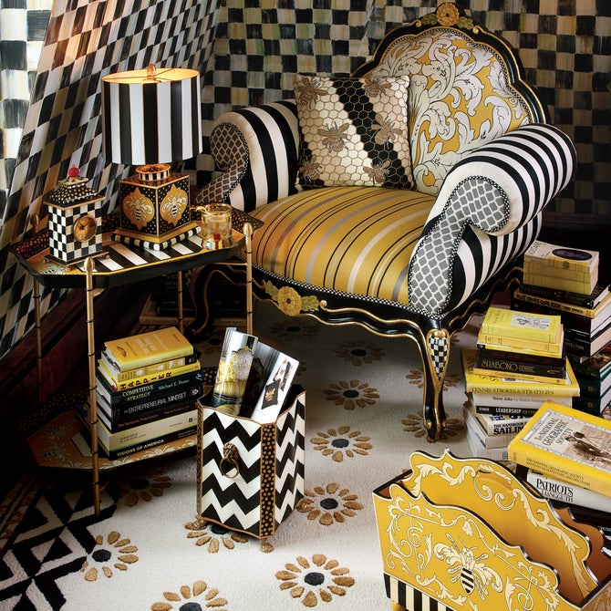 Queen Bee Chair image number 9