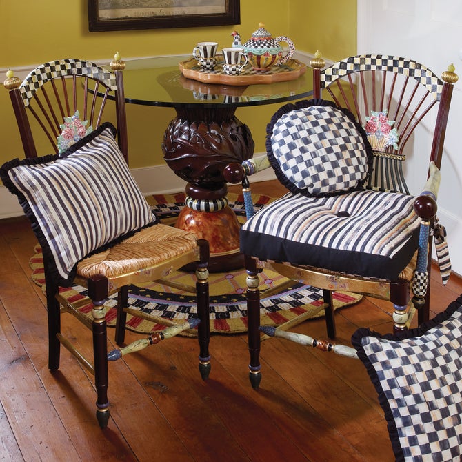 Dark Flower Basket Armchair image number 3