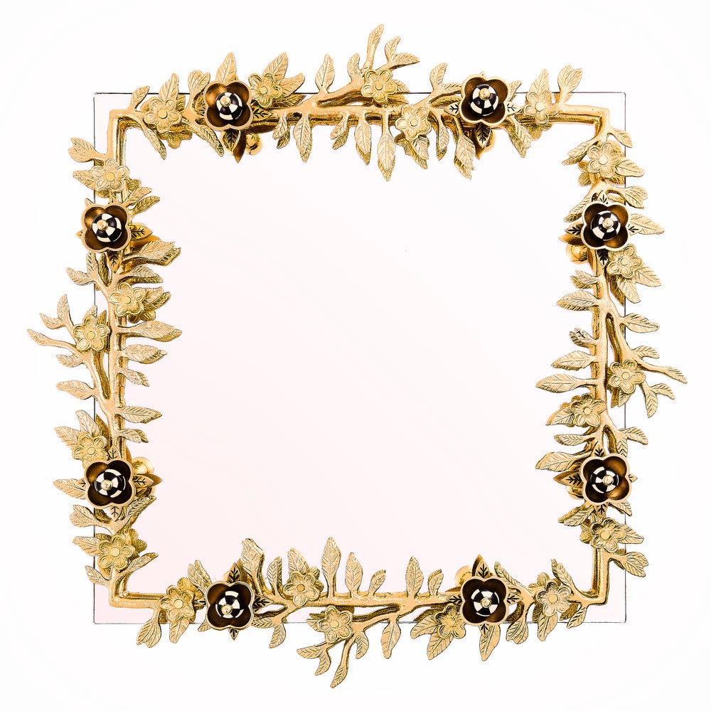 Petal Square Gold Wall Mirror mackenzie-childs Panama imagen 1