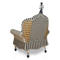 Queen Bee Courtyard Outdoor Wing Chair