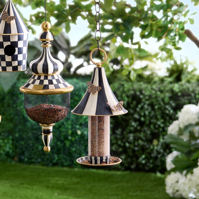 Courtly Bird Feeder image number 4
