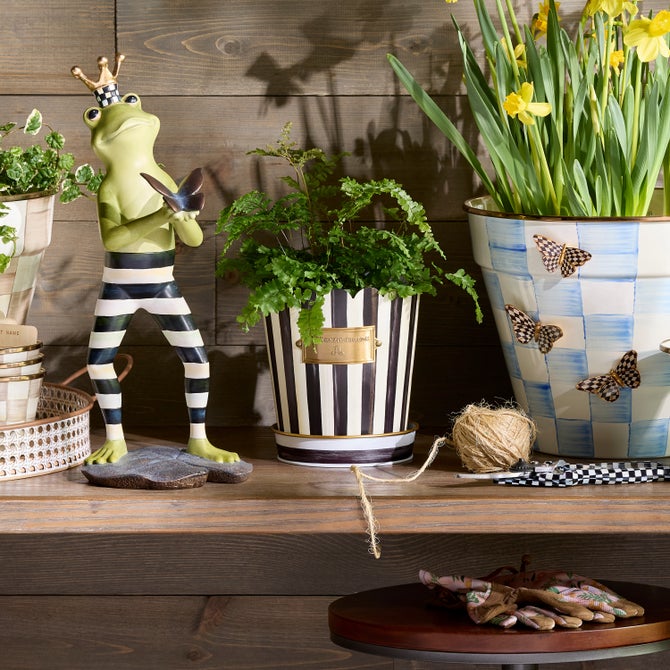 Courtly Stripe Pots & Saucers, Set of 3 image number 3