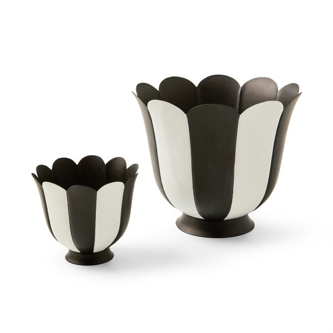 Courtly Stripe Scalloped Small Flower Pot image number 2