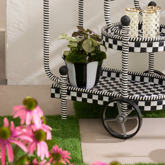 Courtly Stripe Scalloped Large Flower Pot image number 3
