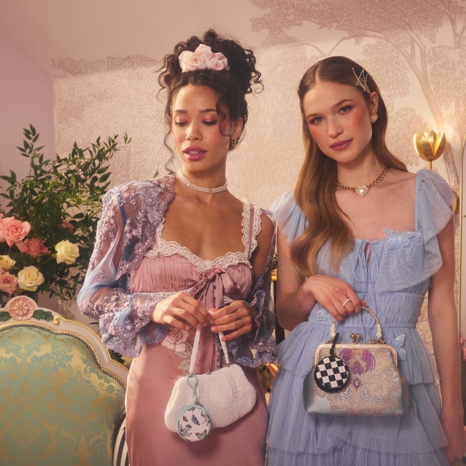 MC x Goody Butterfly Toile Purse Charm Elastic 15 CT image number 1