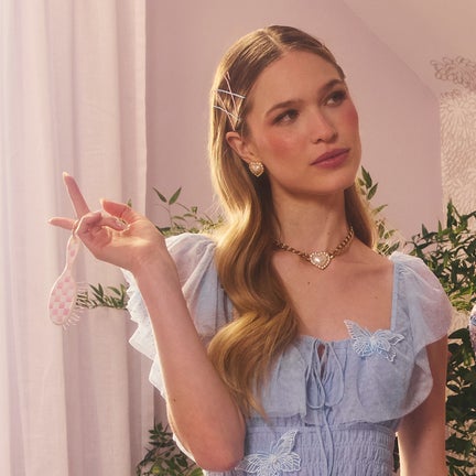 MC x Wet Brush Rosy Check Keychain Detangler Brush