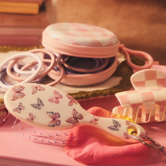 MC x Wet Brush Butterfly Hill Keychain Detangler Brush image number 6