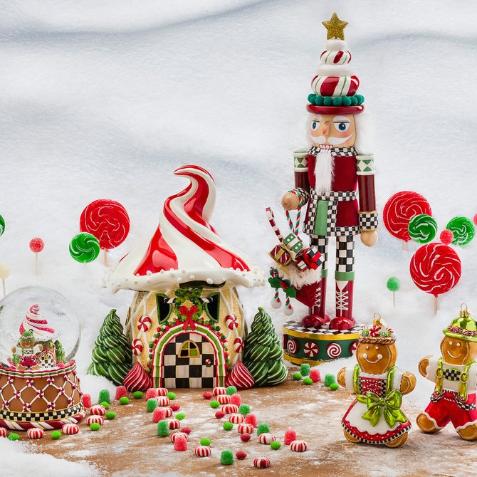 Candy Cottage Gingerbread Snow Globe image number 1