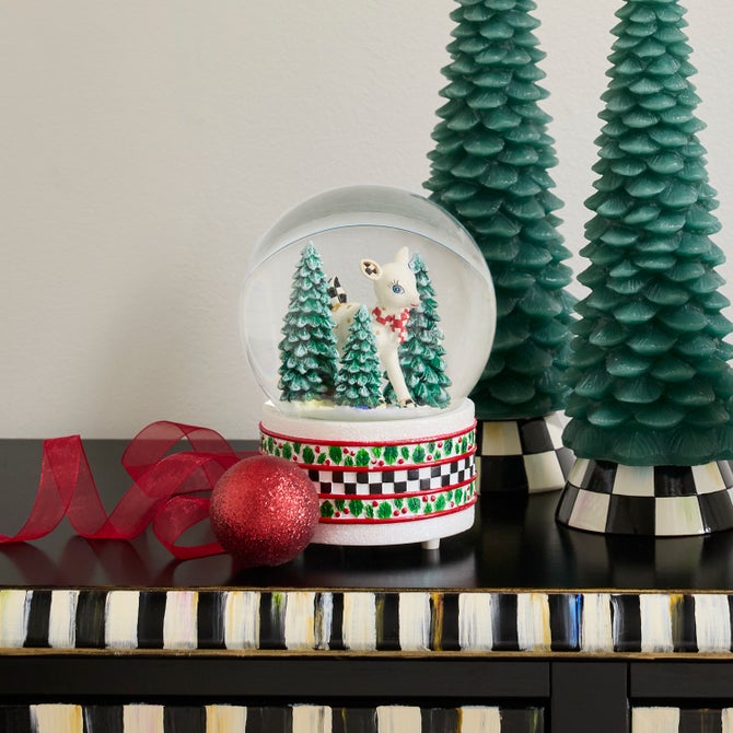 Deary Deer Snow Globe image number 1
